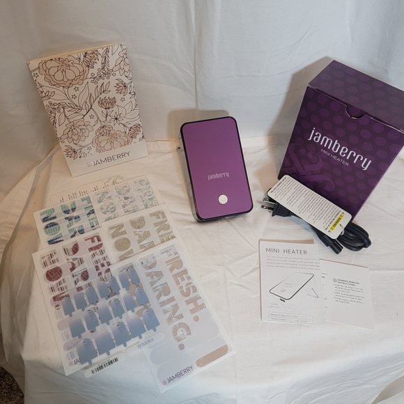 Jamberry Purple Mini Heater With Nail Wraps - Picture 2 of 5